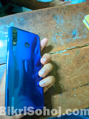 Tecno caman 12